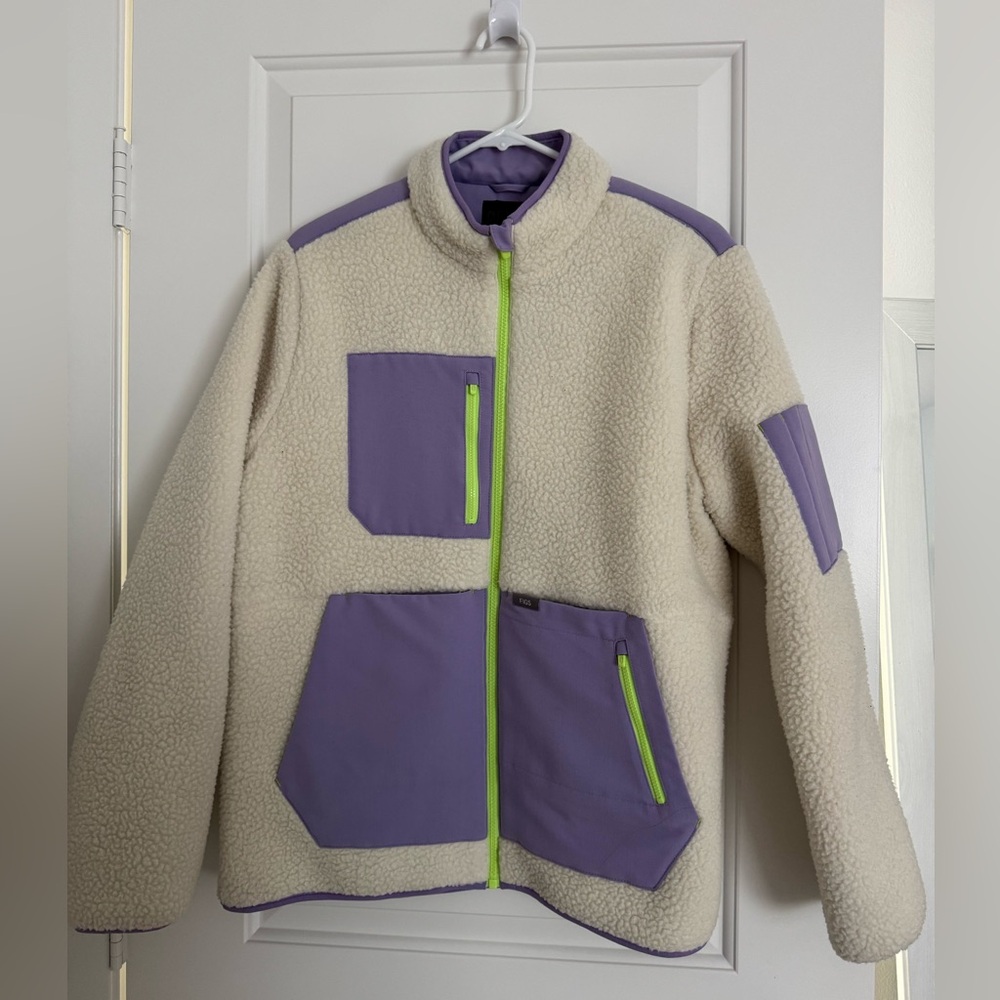 FIGs fleece jacket - women’s size XL